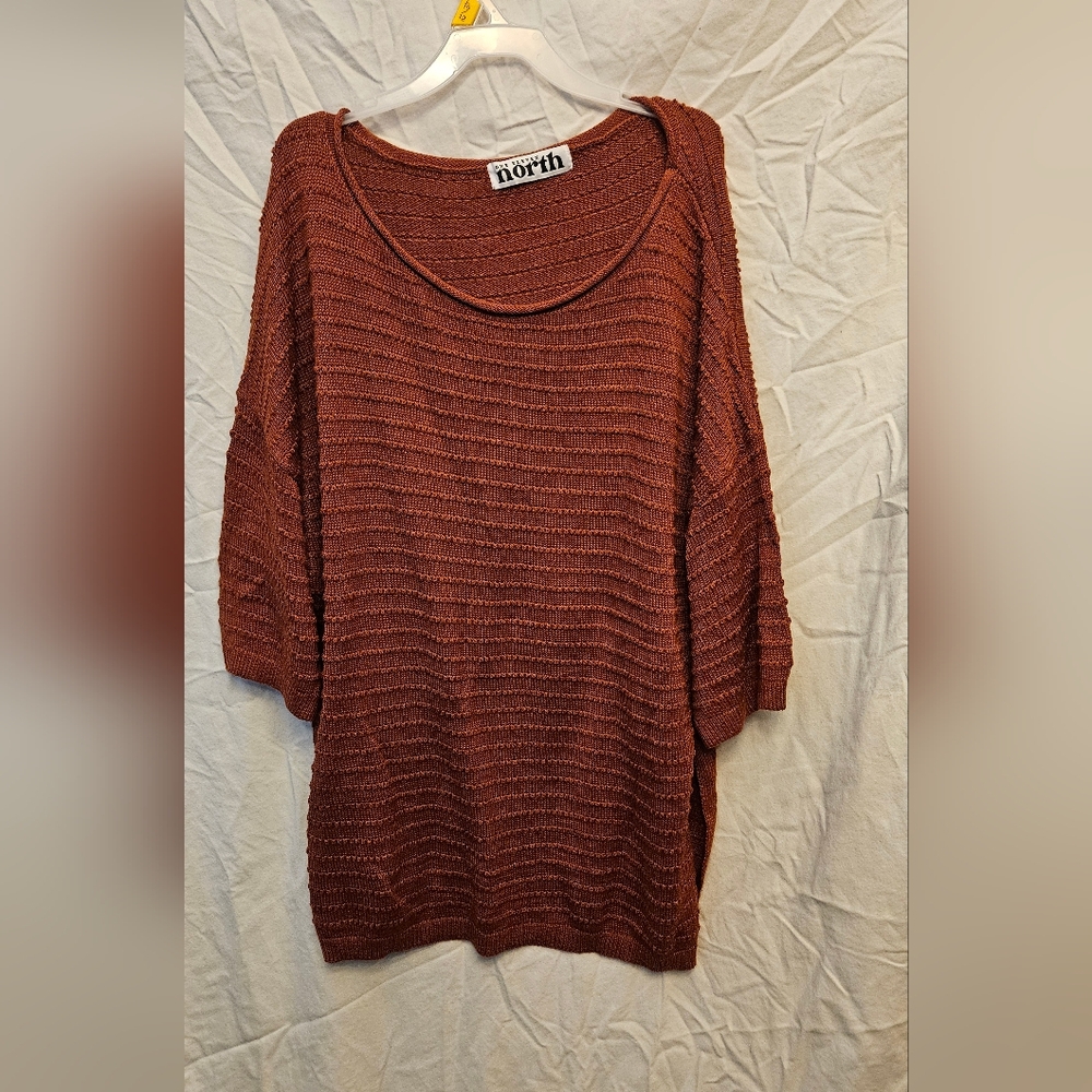 Medium rust colored top
